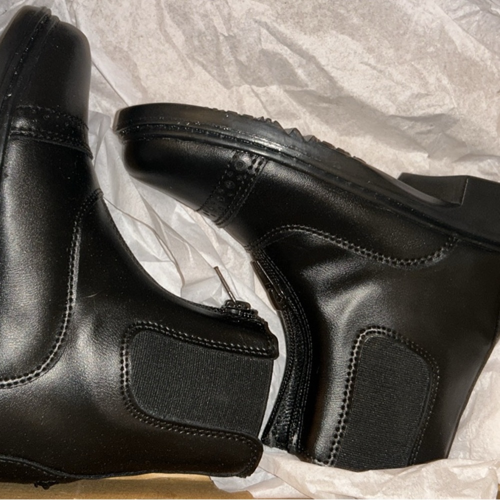 Kids Black Chelsea Zip Boot - Classic School Style
